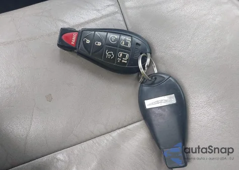 2012 Chrysler Town & Country Limited z USA, uszkodzony, nr VIN 2C4RC1GG0CR199522